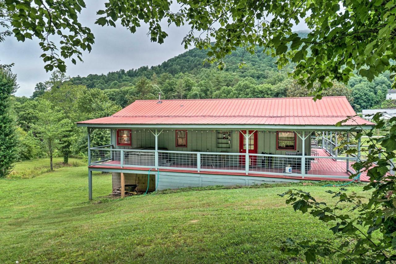 Trinity Oaks Escape With Hot Tub And Fire Pit Villa Clayton Exterior photo