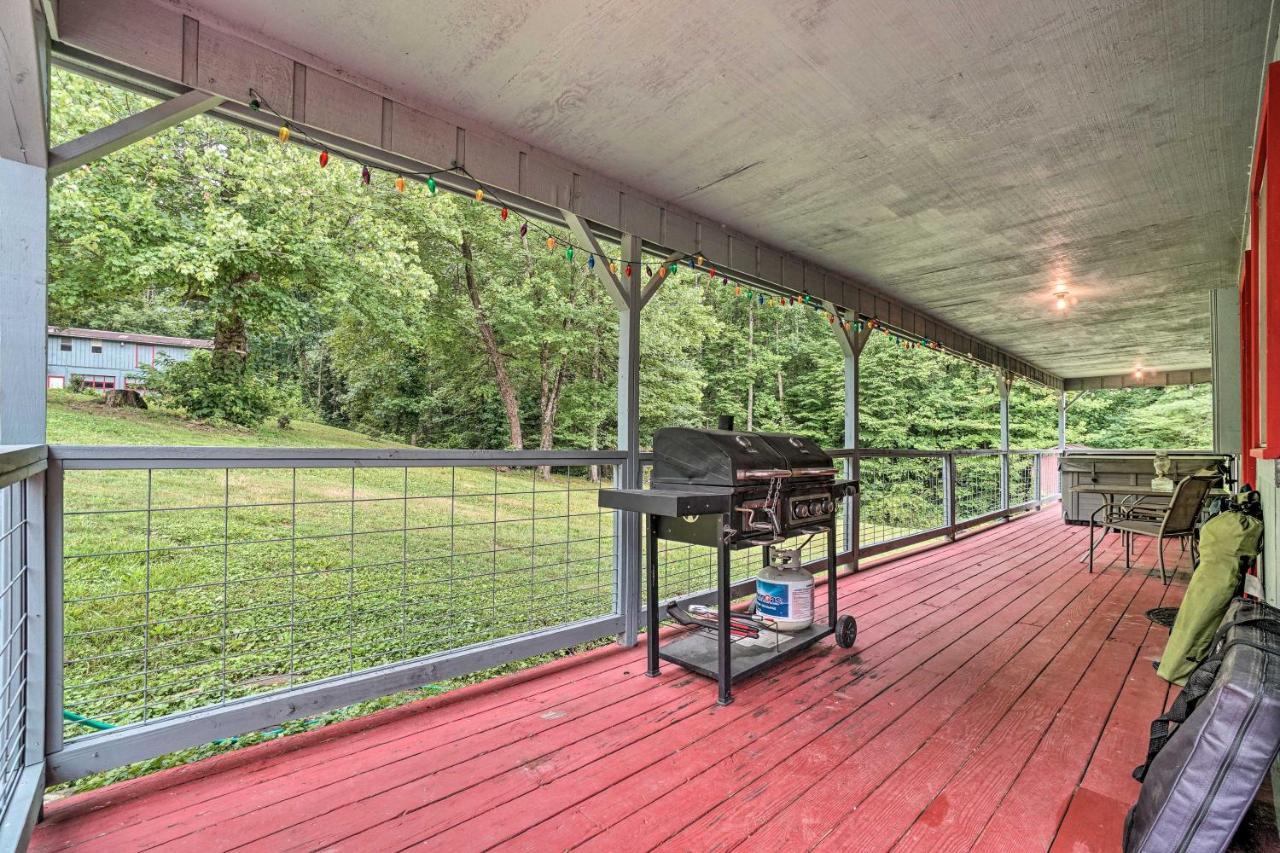 Trinity Oaks Escape With Hot Tub And Fire Pit Villa Clayton Exterior photo