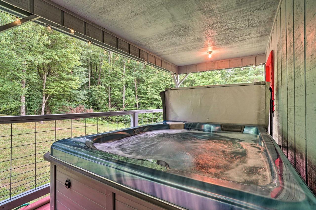 Trinity Oaks Escape With Hot Tub And Fire Pit Villa Clayton Exterior photo
