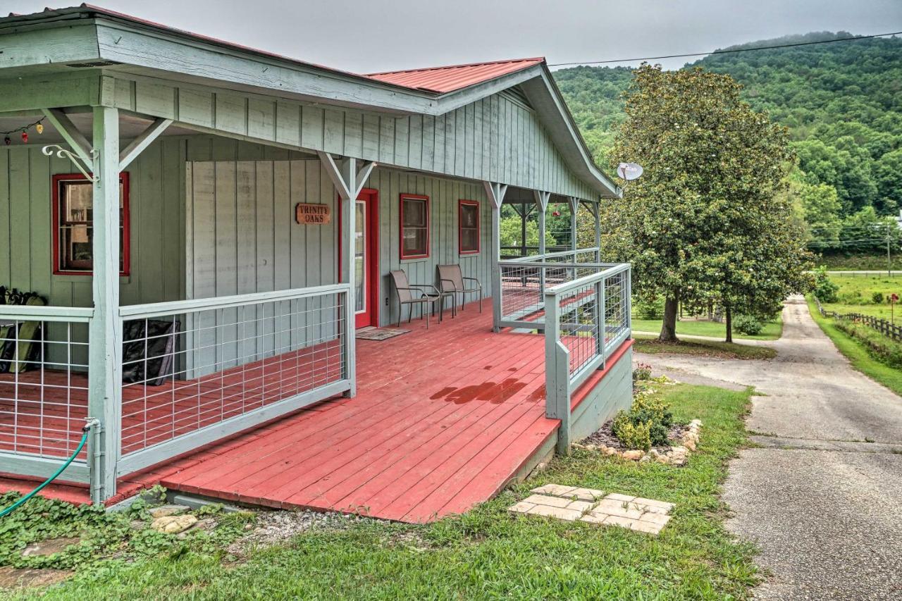 Trinity Oaks Escape With Hot Tub And Fire Pit Villa Clayton Exterior photo
