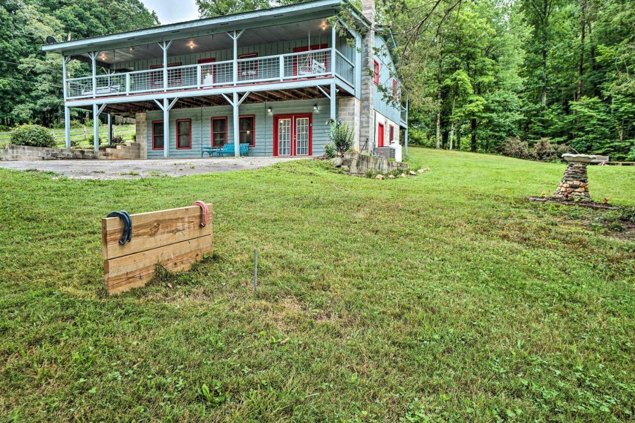 Trinity Oaks Escape With Hot Tub And Fire Pit Villa Clayton Exterior photo