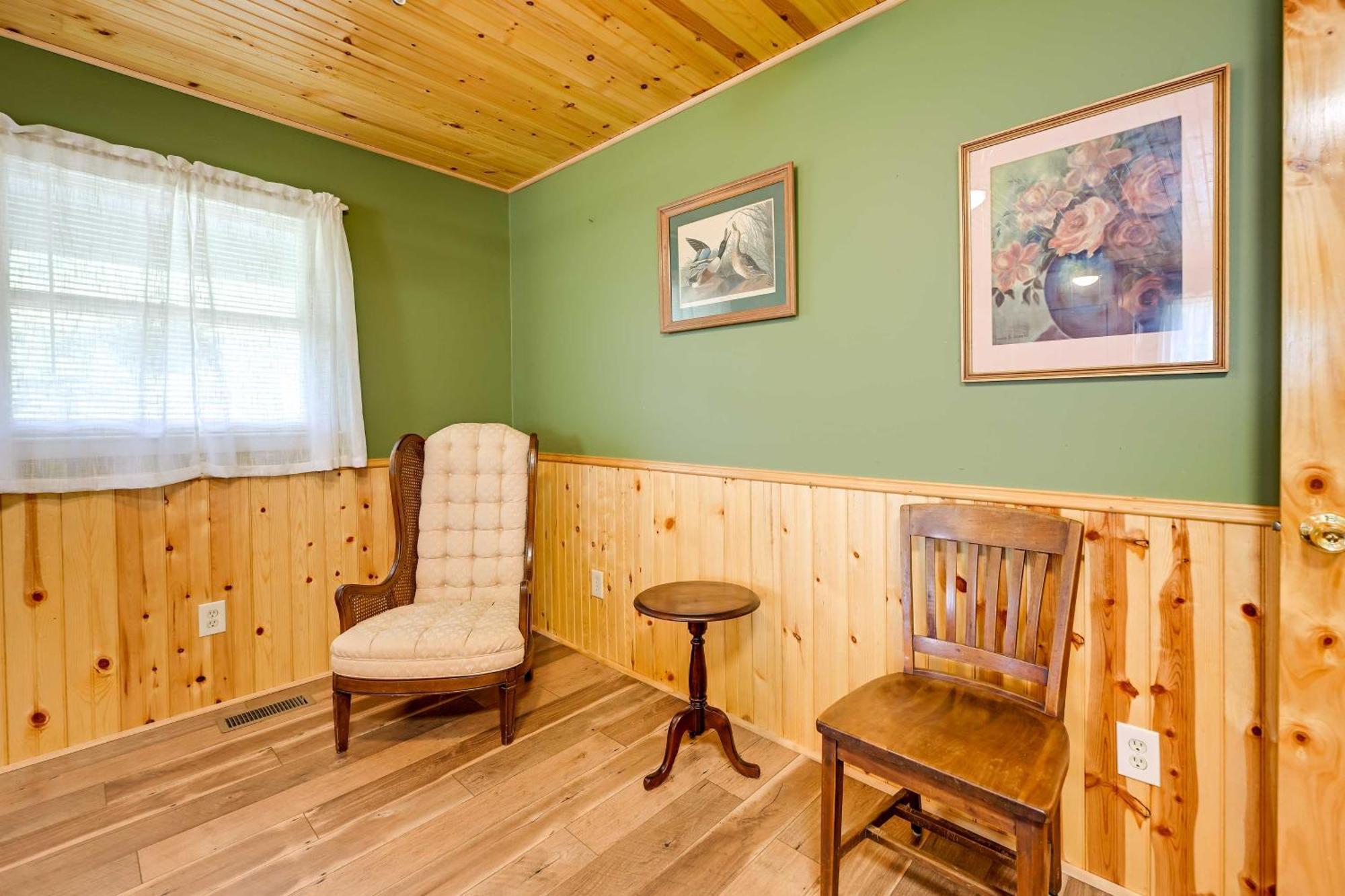 Trinity Oaks Escape With Hot Tub And Fire Pit Villa Clayton Exterior photo